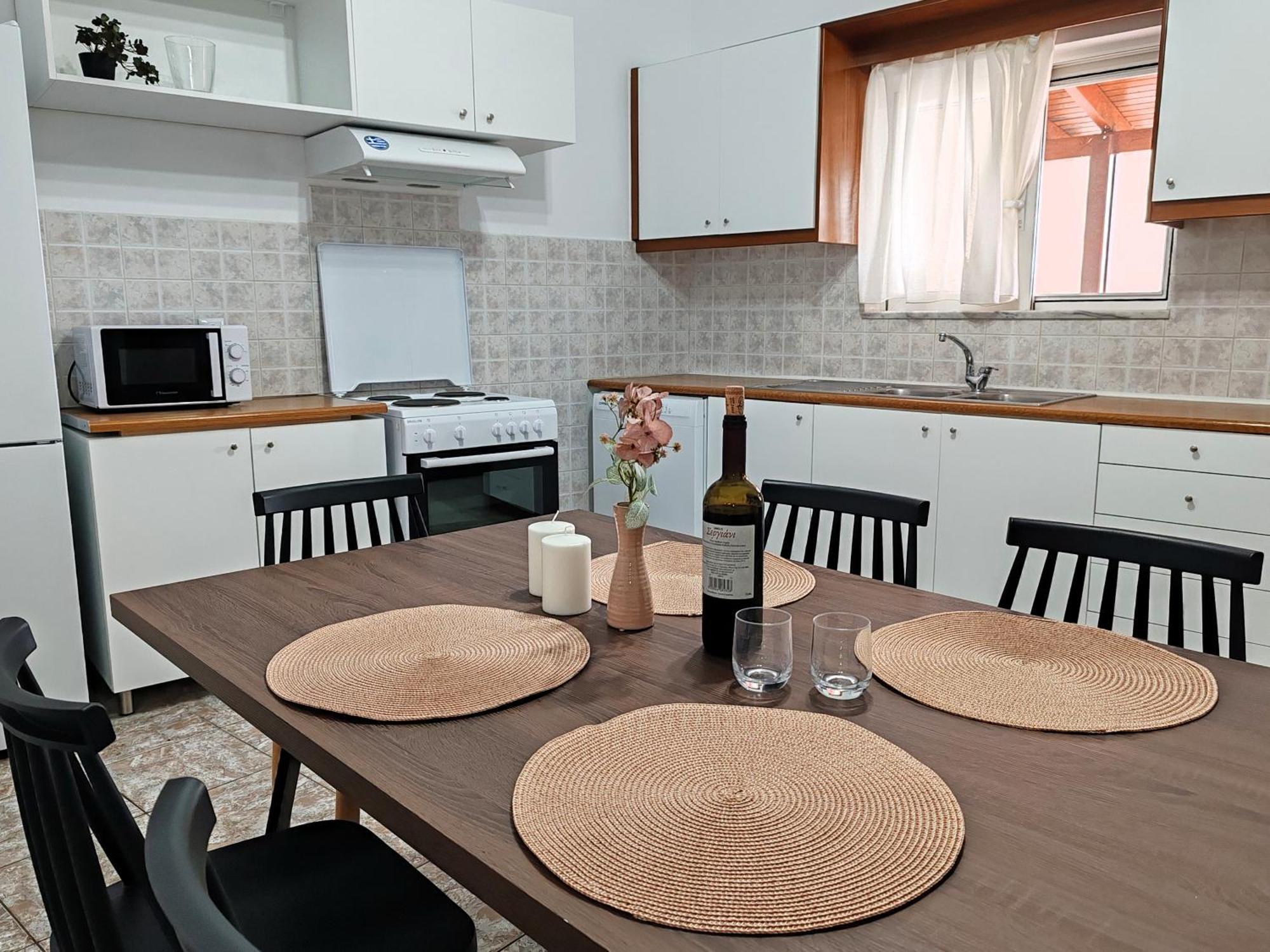 Вилла Konstantina'S Fairytale House Киссамос Экстерьер фото